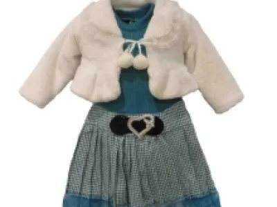 Ensemble robe et veste à dentelle et pompons fille
