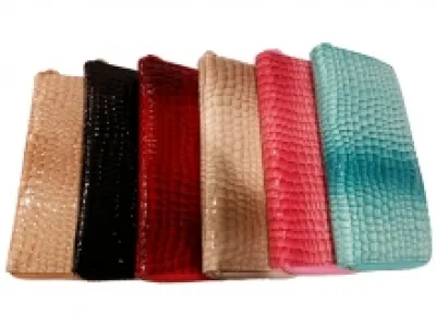 Portefeuille vernis motif reptile