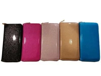 Portefeuille pailleté vernis