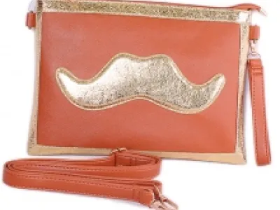 Sac à main motif moustache doré