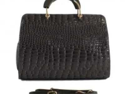 Adorable sac à main croco vernis