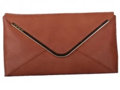 Pochette enveloppe avec bordure en métal
