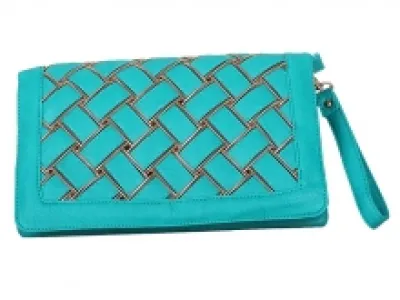 Pochette avec rabat tressé