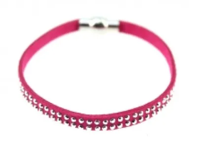 Bracelet tendance clouté