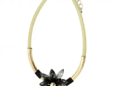 Collier en maille serpent avec pendentif fleur