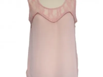 Top avec empiècement dentelle
