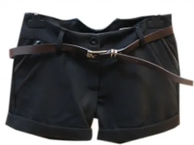 Short multi poche très classe