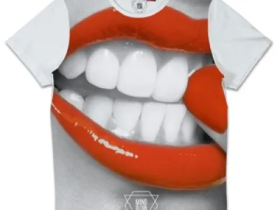 T-shirt homme avec motif lèvre