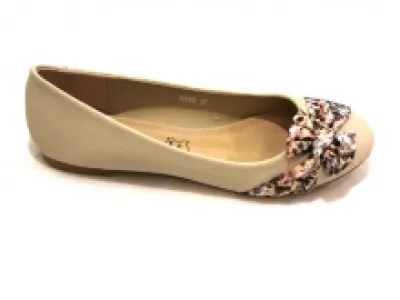 Ballerine ornée de nœud en tissu imprimé