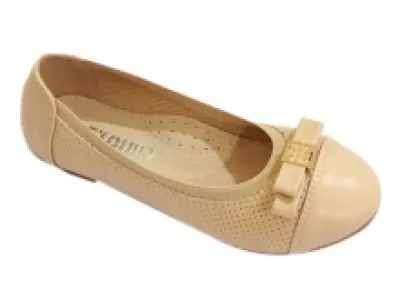 Ballerines perforées avec motif noeud