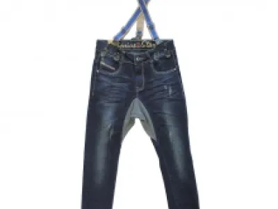 Jeans sarouel avec bretelles