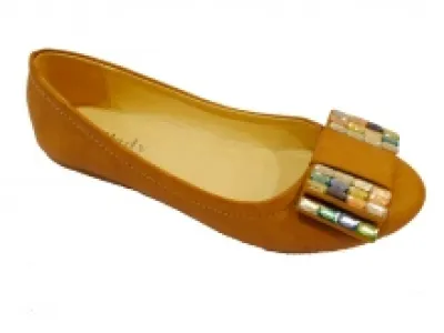 Ballerines avec nœud incrusté de pierres