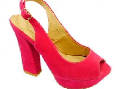 Sandales fashions aspect daim avec talon carré