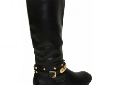 Bottines tendance avec doubles brides cloutées