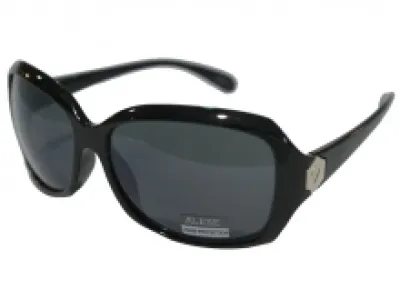 Lunettes de soleil femme avec monture ovale