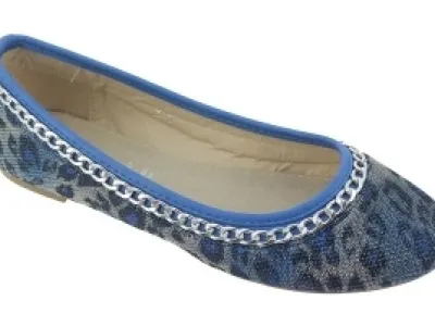 Ballerine chaînette   Réf 6978 3.95€ HT 