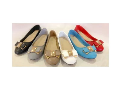 Ballerine simili cuir  Réf 6626 3.95€ HT 