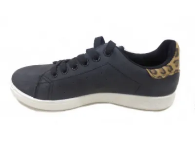 Basket femme Réf 9573 9,50 € HT/unité