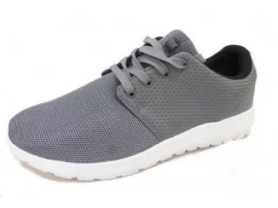 Running homme Réf 9577 10,50 € HT/unité