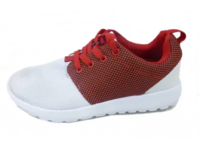 Basket running femme Réf 9561 9,50 € HT/unité