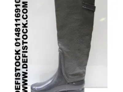 Bottes ref 2457 5.9€ ht 