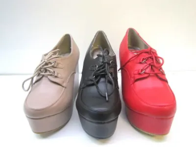 Chaussure femme compensée Rf : 2369 0,99 € HT/unité