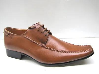 Chaussure homme à bout carré  Réf:1308  4.90€ HT