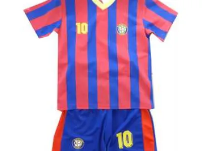 ensemble foot barcelone réf 9424 3.90€HT/ unité 