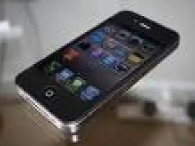 W.T.S :BRAND NEW APPLE IPHONE 4G 32GB // APPLE IPA