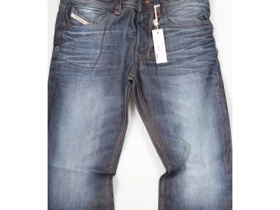 Jeans Diesel Homme à 40€ la pièce