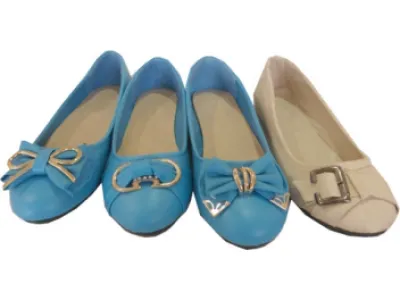 Lot ballerines femme Réf 6638 3,30 € HT/unité