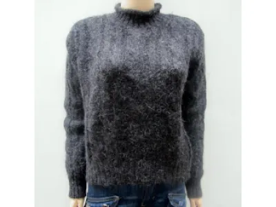 Lot de pulls femme Ref 3596 1.90€ H.T