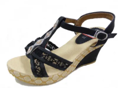 Sandale compensée mode Réf 9513 5,95 € HT/unité