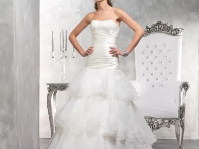 VENDS LOT SUPERBE ROBES DE MARIEE NEUVES