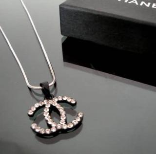 Chanel Necklace,Bracelet ,Juicy Necklace, LV Earring