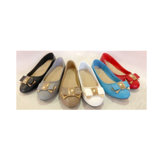 Ballerine simili cuir / Réf 6626 / 3,95 € HT