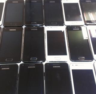 lots de samsung à la vente  i9070 galaxy s advance