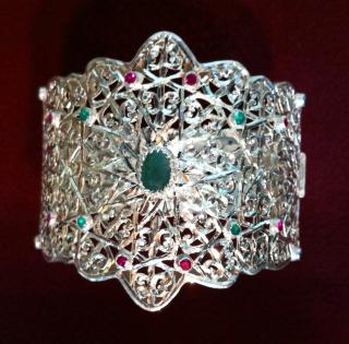  	Bracelet Marocain luxueux en argent