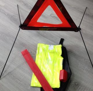 Triangles et gilets Kits de sécurité