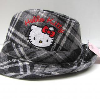 LOT DE CHAPEAUX HELLO KITTY REF 9108 2.95€ HT 