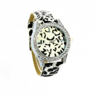Montre-bracelet léopardée argentée sertie de strass