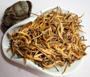 Thé noir du yunnan pointes d'or 100% bourgeons