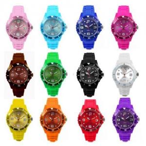 Lot de 13 Montres silicone watch . 13 couleurs unisexe homme femme